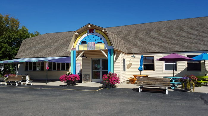 Bob-In Restaurant (Bob-In Again, Bobs Drive-In) - Bob-In Again Web Photos (newer photo)